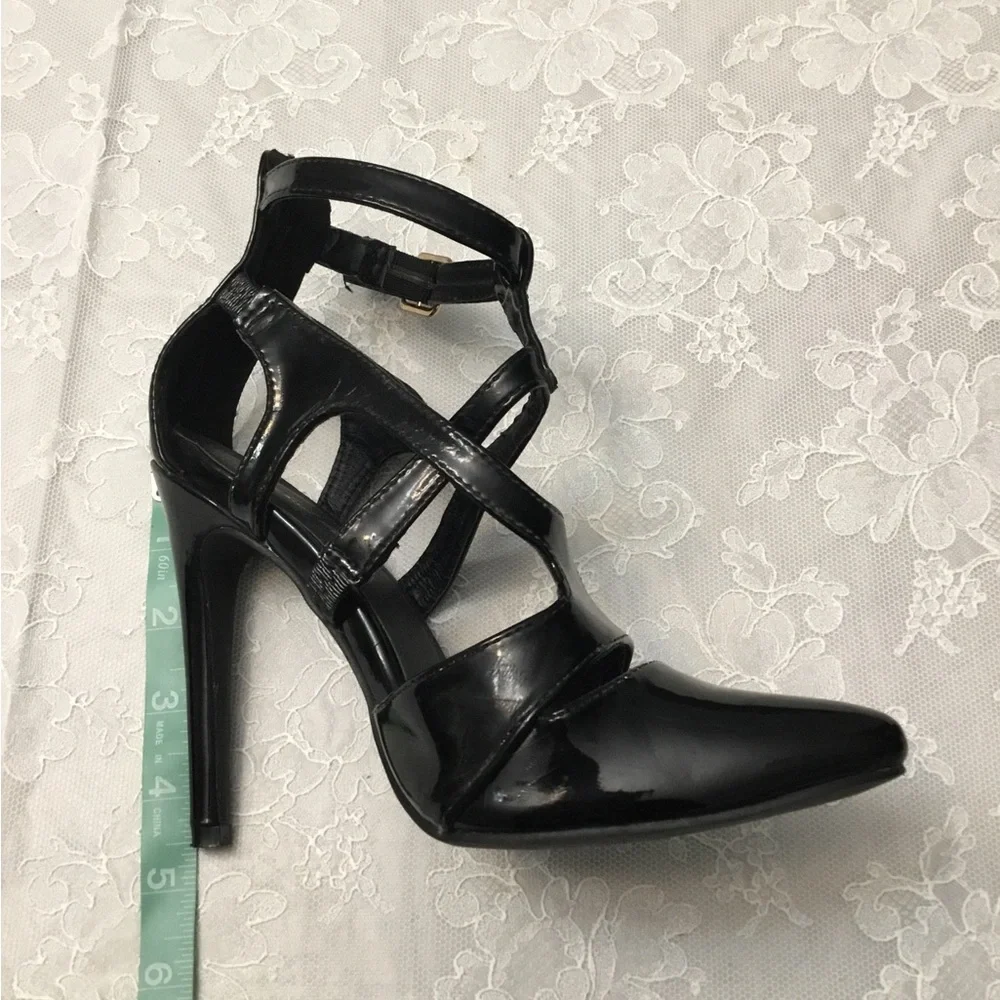 Michael Antonio Glossy Black Heels